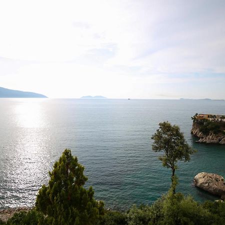 Skyhill Boutique Hotel Vlorë Extérieur photo