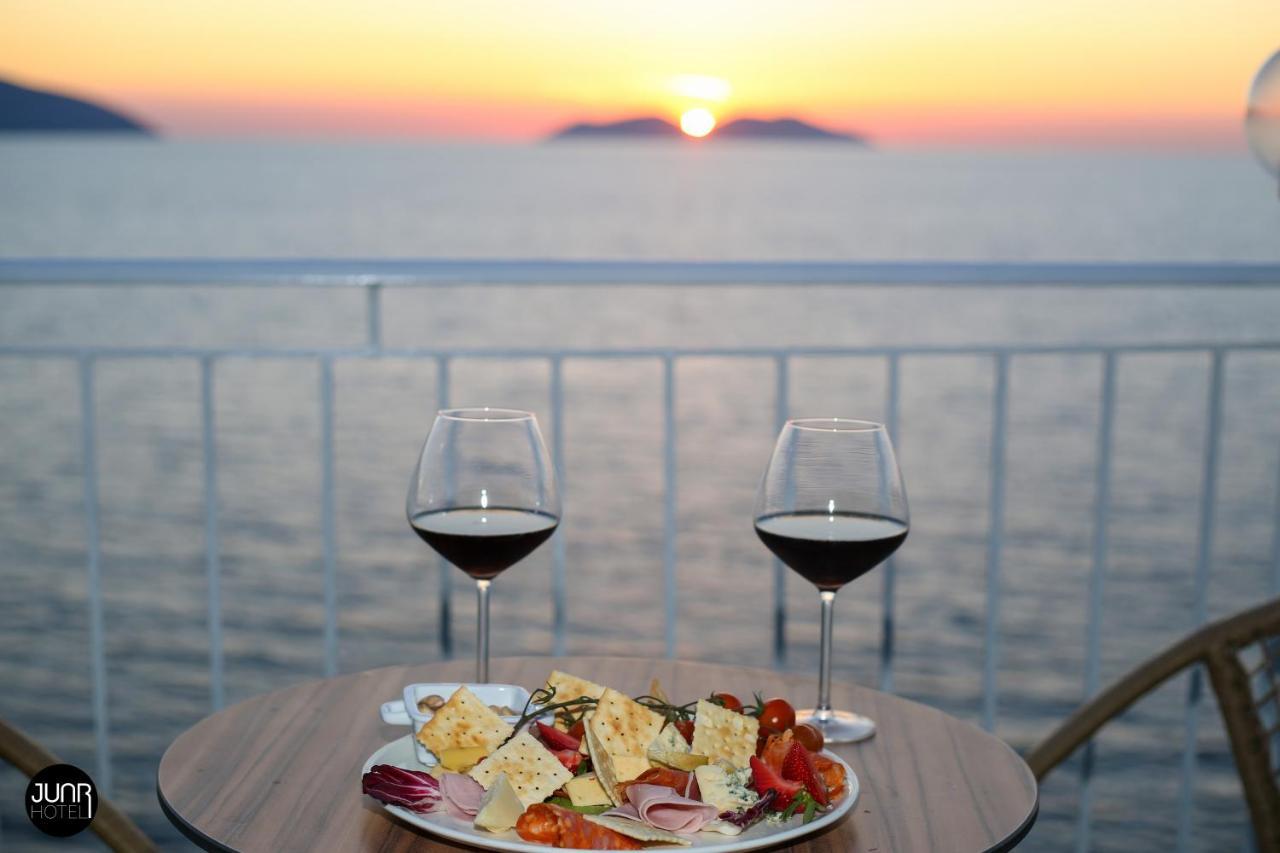 Skyhill Boutique Hotel Vlorë Extérieur photo