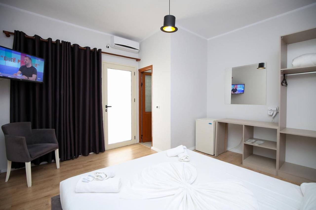 Skyhill Boutique Hotel Vlorë Extérieur photo